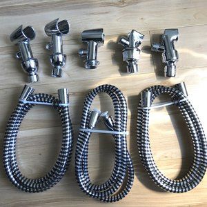 SHOWER HOSES & ARM MOUNTS